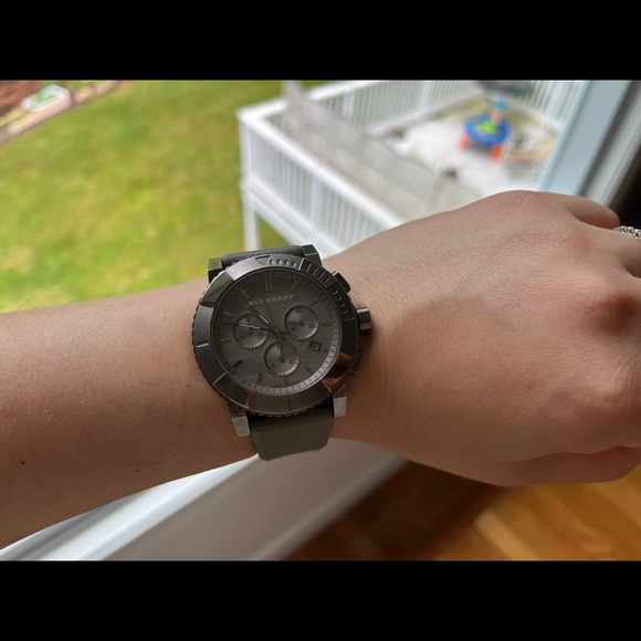 Burberry watch for men - Picture 4 of 7